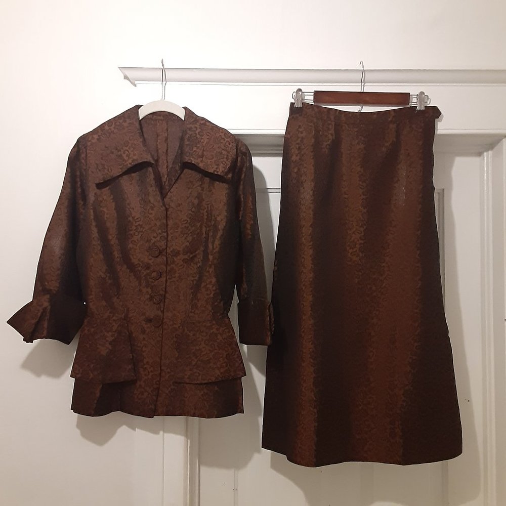 Classic Vintage Ladies Tailored Skirt and Jacket Ensemble, Brown